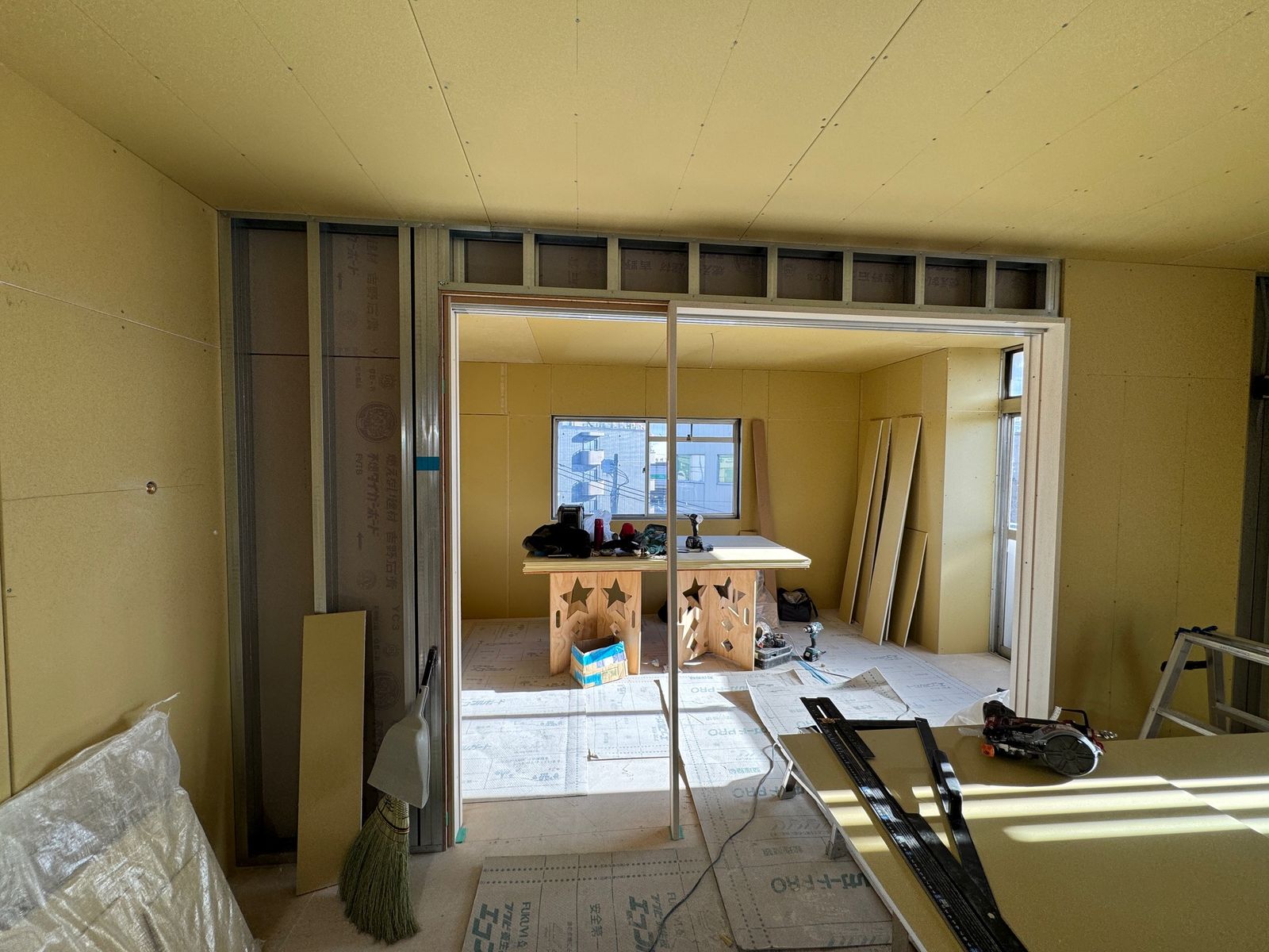住宅のフルリノベーション（施工中）